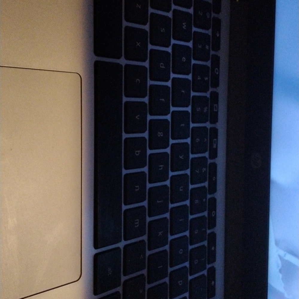 Computer - Picture 3 of 4